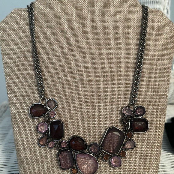 Lavender stones. Unique setting of 3. Will break up the set - Picture 6 of 9